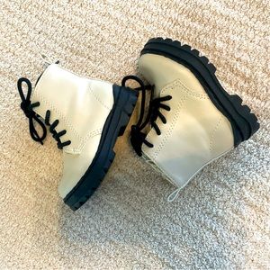 Zara size 19 toddler cream combat boots